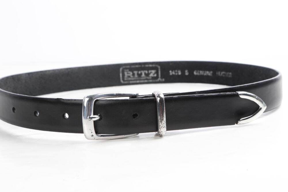 The Ritz Vintage Black Genuine Leather Skinny Belt Silver Buckle Keeper Tip S